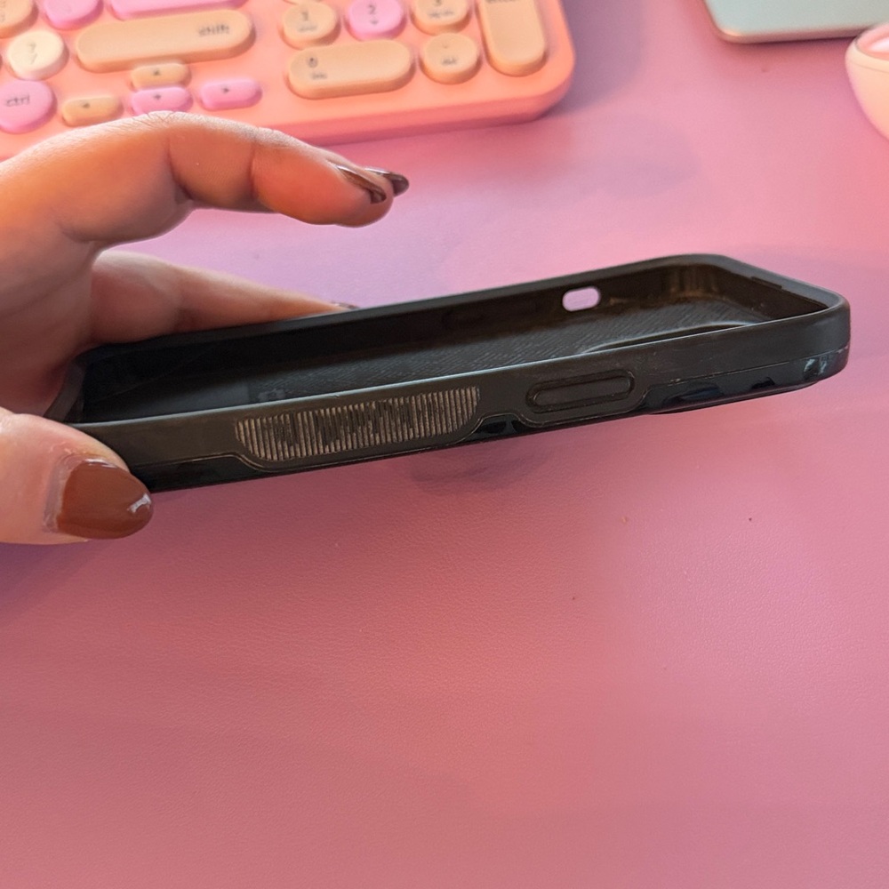 Casley IPhone 14 Pro case - Picture 4 of 5